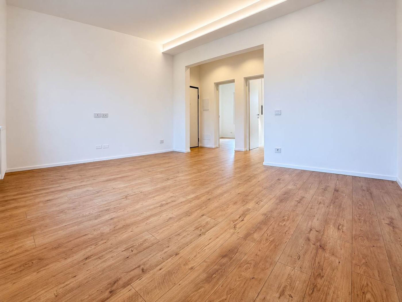 APPARTAMENTO COMPLETAMENTE RISTRUTTURATO